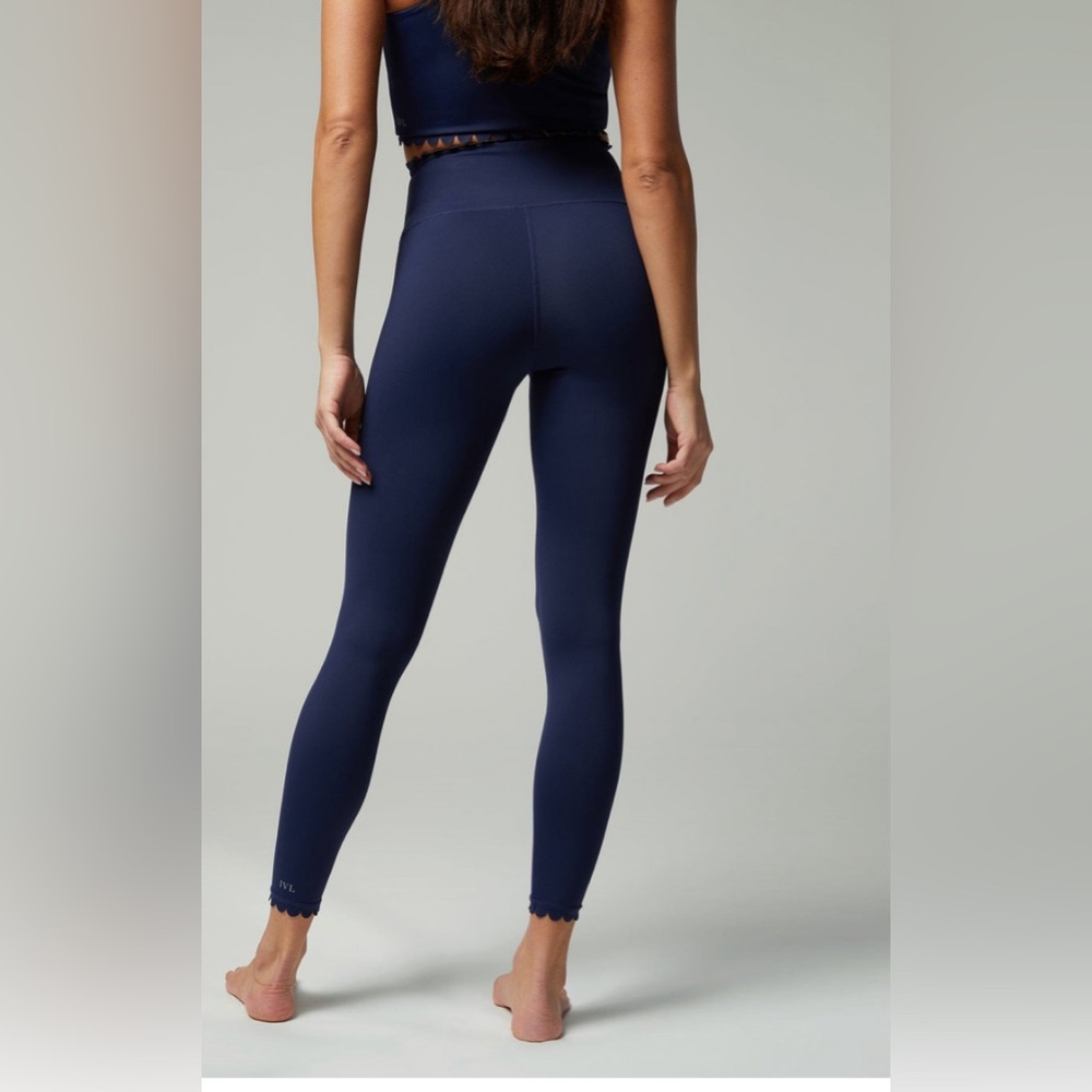 Brand new never worn Ivl Collective Scallop Legging in Midnjght (navy)